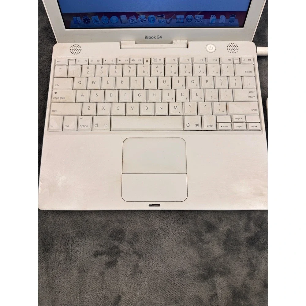 2005 Apple iBook G4 White Laptop PowerPC A1133